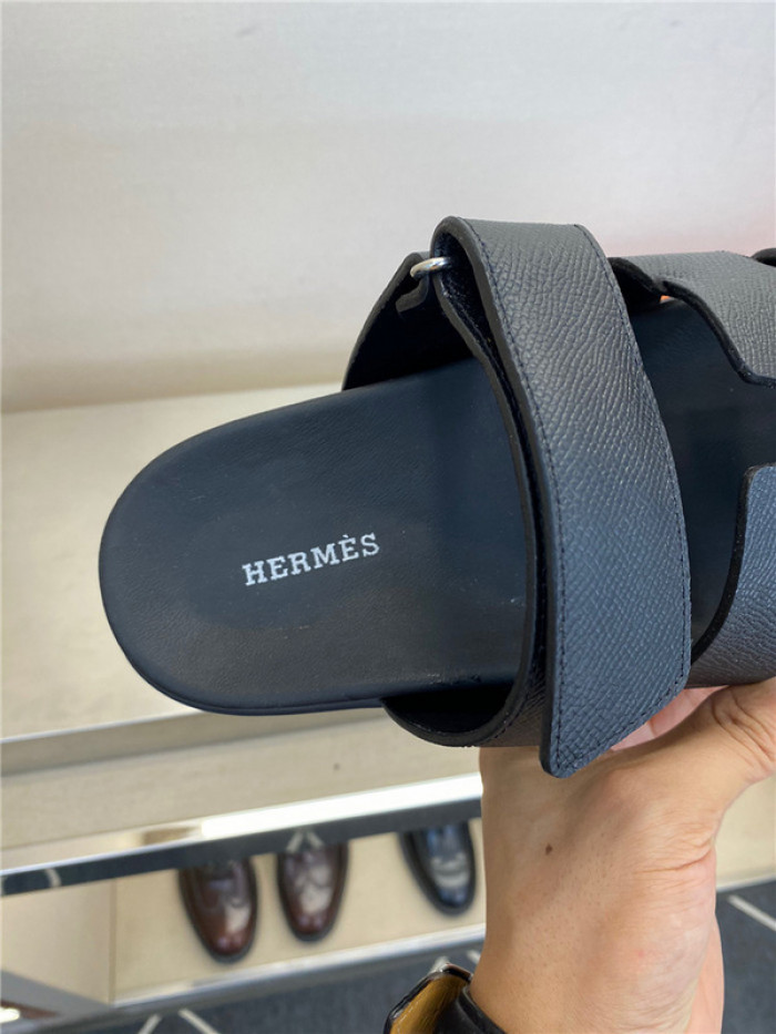 herme* sandal h58